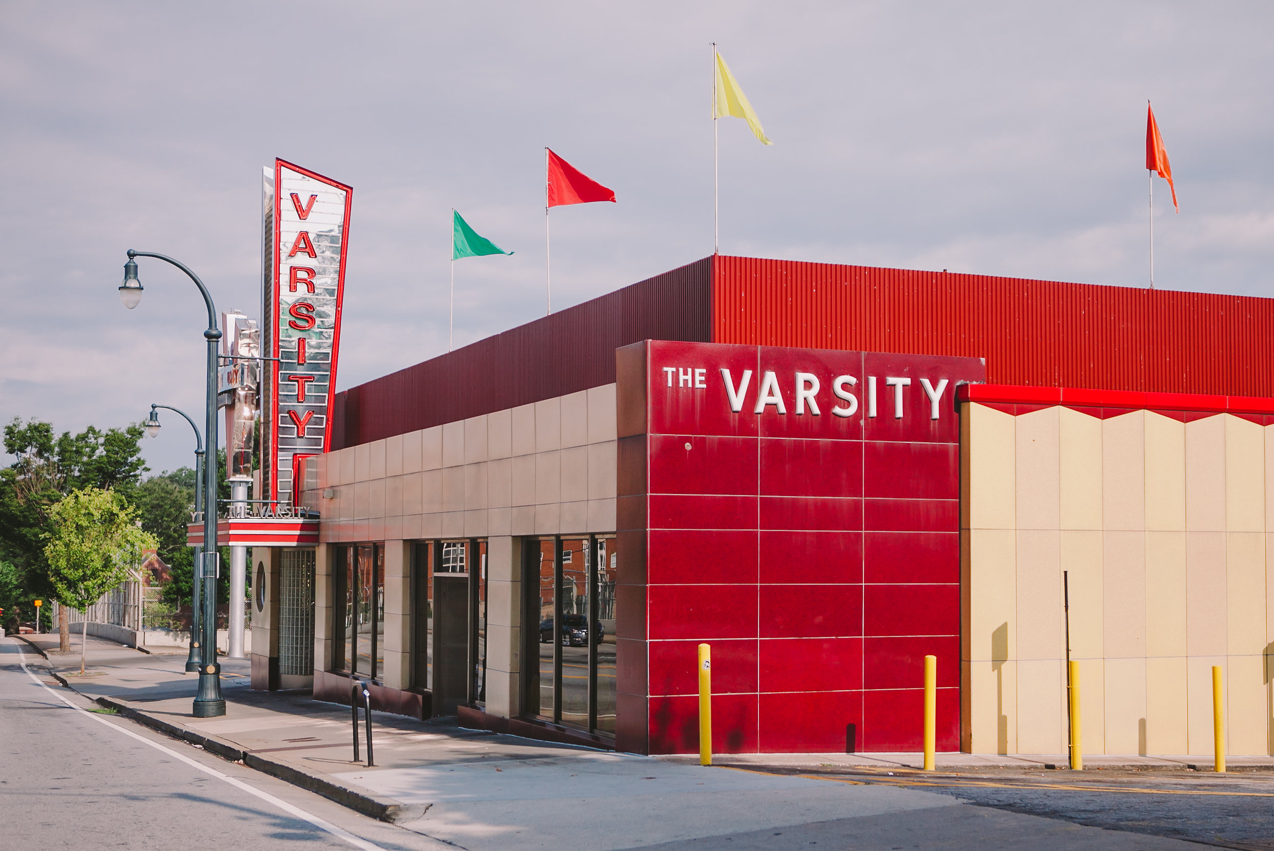 How the World’s Largest Drive-In Restaurant Has Operated for Nearly a